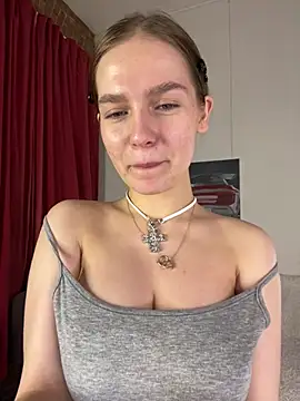 MyKittySayMeow online show from April 28, 2026, 10:04 pm