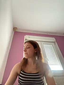 SofieKayla online show from April 10, 2026, 2:11 pm