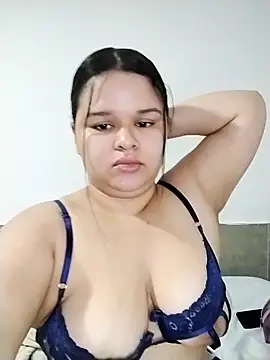 Snapshot of SamanthaStonee chatting on June 14, 2026, 10:45 pm SamanthaStonee online show from June 14, 2026, 10:45 pm
