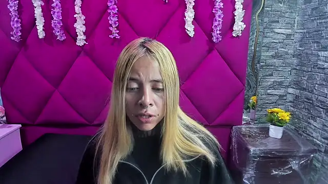 Dakota Angell  online show from February 14, 2026, 3:14 am