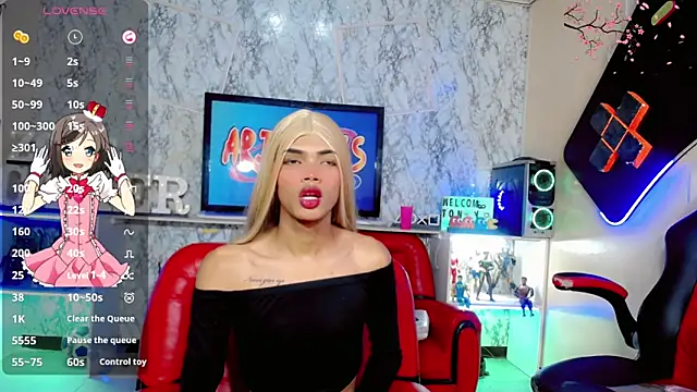 Karol Vanessa   online show from May 4, 2026, 12:01 pm