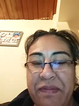 emilymoore34 online show from February 4, 2026, 3:12 am