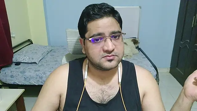 Charmer-Boy online show from February 5, 2026, 11:26 am