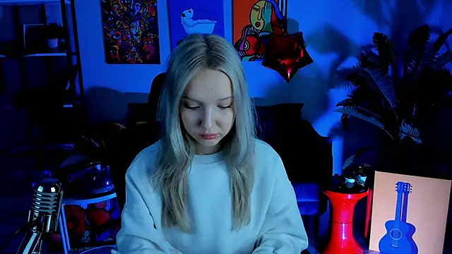 MaoqiBeverly online show from March 21, 2026, 5:23 am