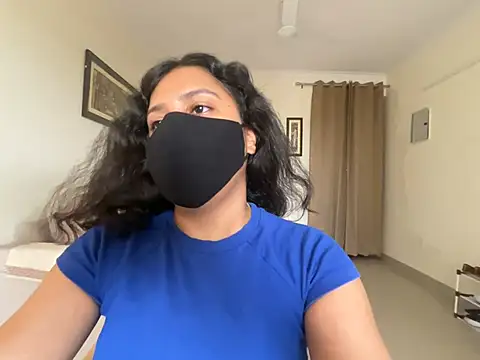 Anna girl22 online show from June 13, 2026, 2:42 am