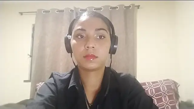 AlvinaPabey online show from February 11, 2026, 7:08 pm