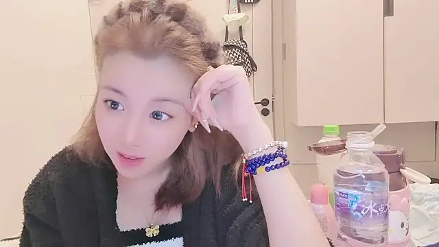 xinxin-baby3 online show from January 31, 2026, 7:11 pm