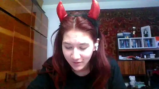 NickiKisinger online show from February 26, 2026, 5:17 am