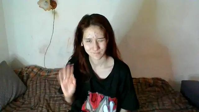 Snapshot of NickiKisinger chatting on April 15, 2026, 5:14 am NickiKisinger online show from April 15, 2026, 5:14 am