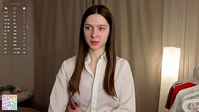 DavinaParady online show from February 6, 2026, 6:51 am