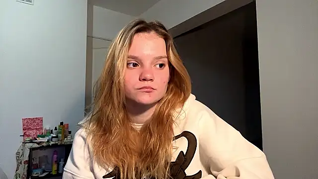 Tiffany Muse online show from March 22, 2026, 3:10 am