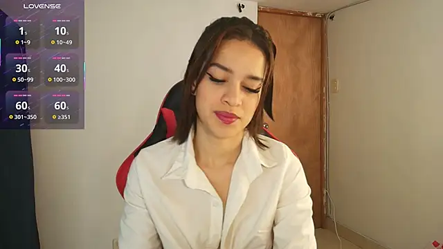 Zoe-Walzer online show from March 4, 2026, 3:29 pm