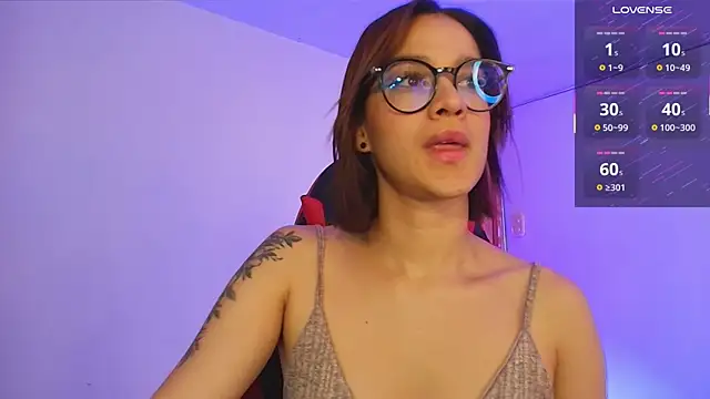Zoe-Walzer online show from May 19, 2026, 4:13 pm