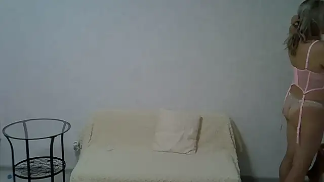 Opaldream online show from June 21, 2026, 10:56 pm