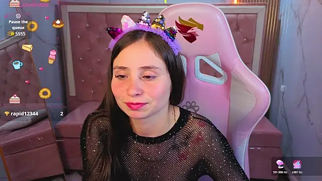 Ariana18 b online show from June 18, 2026, 8:02 pm