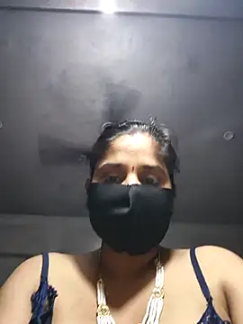 Sexy khushi19 online show from April 7, 2026, 10:15 am