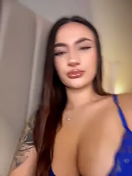 Snapshot of _celeste__moore chatting on May 4, 2026, 8:16 pm celeste moore online show from May 4, 2026, 8:16 pm