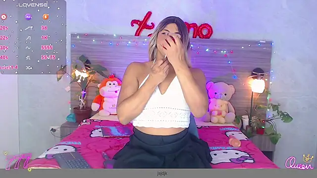 Snapshot of Sophia_Valentina chatting on May 26, 2026, 4:41 am Sophia Valentina online show from May 26, 2026, 4:41 am