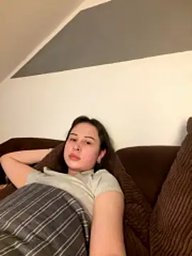 Snapshot of Just-Lilly chatting on June 16, 2026, 9:17 pm Just-Lilly online show from June 16, 2026, 9:17 pm