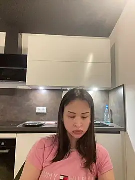 Snapshot of Just-Lilly chatting on June 19, 2026, 4:55 pm Just-Lilly online show from June 19, 2026, 4:55 pm
