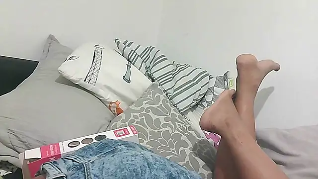 nina2303 online show from February 1, 2026, 1:15 am