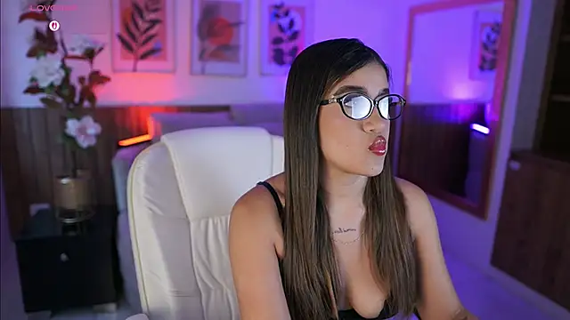 IvyGrabes online show from June 19, 2026, 7:17 pm