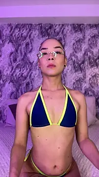 Mialarouse online show from May 5, 2026, 9:12 pm
