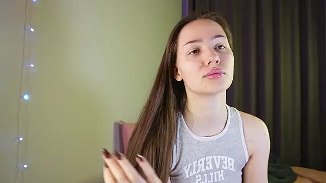 Murmella online show from March 8, 2026, 4:05 am