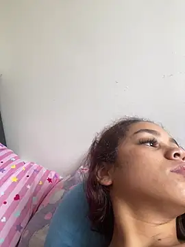 CarolineFyre online show from June 27, 2026, 11:37 am