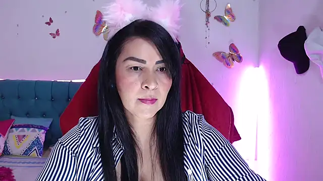 Snapshot of hotsweet-69 chatting on May 24, 2026, 6:40 am hotsweet-69 online show from May 24, 2026, 6:40 am