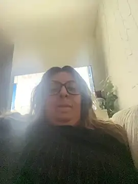 JasmineGlow7 online show from May 10, 2026, 10:37 pm