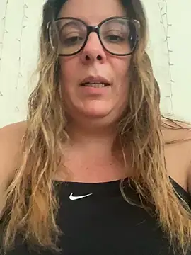 JasmineGlow7 online show from May 22, 2026, 1:28 pm