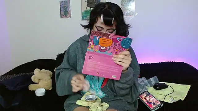 miadavisXXX online show from April 19, 2026, 8:22 pm