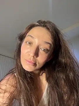 Emmablue10 online show from February 3, 2026, 2:53 am