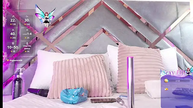 EmmaLovve online show from May 3, 2026, 2:28 am
