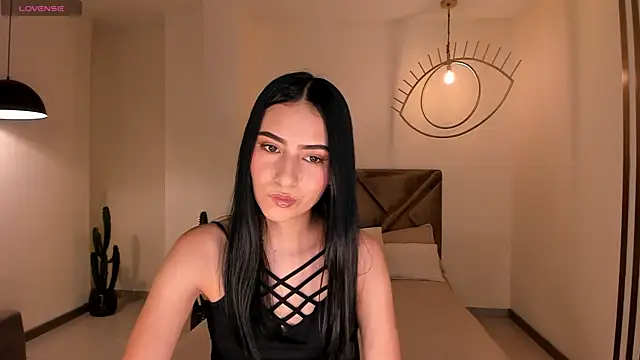 LucieMartin online show from May 9, 2026, 7:41 pm
