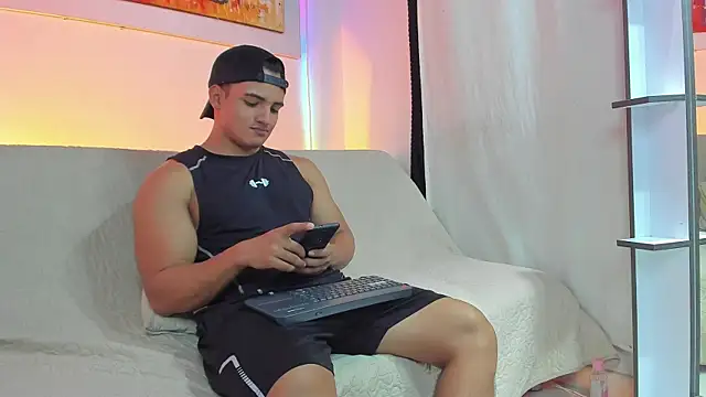 jhon nicolas online show from April 24, 2026, 11:18 pm
