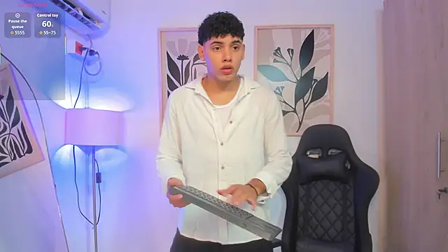 justin payn14 online show from May 29, 2026, 11:52 am