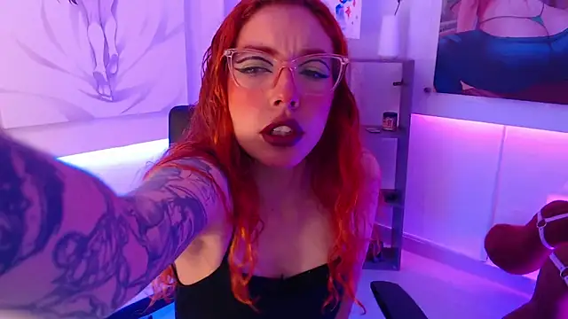 Snapshot of mere_in_redd chatting on June 2, 2026, 12:07 pm mere in redd online show from June 2, 2026, 12:07 pm