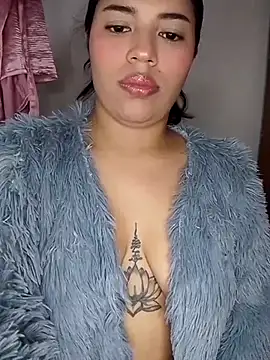 Snapshot of Scarlet_Luxe chatting on February 3, 2026, 12:31 am Scarlet Luxe online show from February 3, 2026, 12:31 am