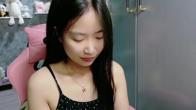 Linne6789 online show from June 4, 2026, 3:34 am