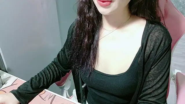 Linne6789 online show from June 13, 2026, 4:05 pm