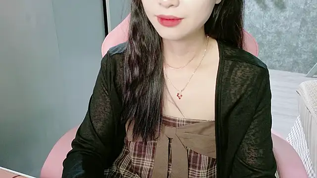 Linne6789 online show from June 14, 2026, 3:41 am