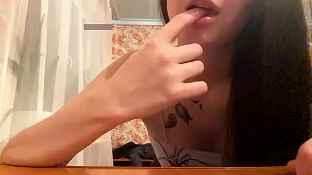 GussieStivers online show from February 4, 2026, 3:07 pm