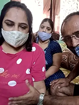 HoneyHush online show from March 8, 2026, 8:51 am