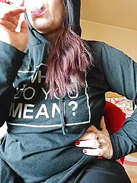 Love Tina4ever online show from February 4, 2026, 9:48 am