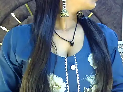 Cute Aayera online show from February 5, 2026, 5:56 am