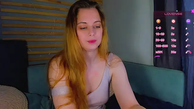 Alice Wanderr online show from April 10, 2026, 3:56 am