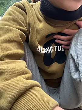 Luna-Kim online show from February 3, 2026, 1:37 am