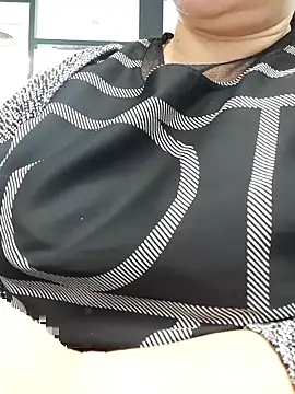 Yummyamasha online show from June 9, 2026, 3:07 am